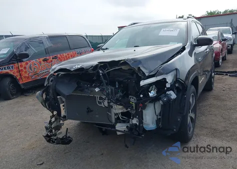 2019 Jeep Cherokee Limited z USA, uszkodzony, nr VIN 1C4PJMDX4KD260309